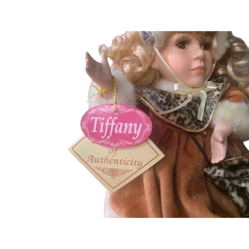 DAN DEE Collector's‎ Choice Porcelain Sitting Musical Doll Set of 3 Vintage